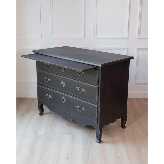 Swedish 18th Century Writing Desk Commode with Original Brass Hardware, c.1760 For Sale - Image 4 of 10