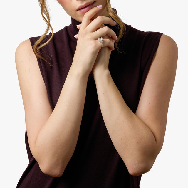 Mid 20th Century Vintage Gia 1.72 Carat Rectangular Cut Diamond 14k White Gold Ring, Size 5.25 For Sale - Image 5 of 8