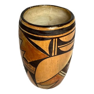 Vintage Native American Hopi Indian Pottery Vase Traditional Design Circa 1930 For Sale