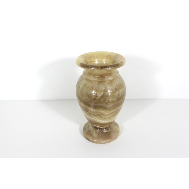 Late 20th Century Vintage Onyx Marble Vase, Amber Cream Crystal Veining, Shelf Styling Decor, Stone For Sale - Image 5 of 9