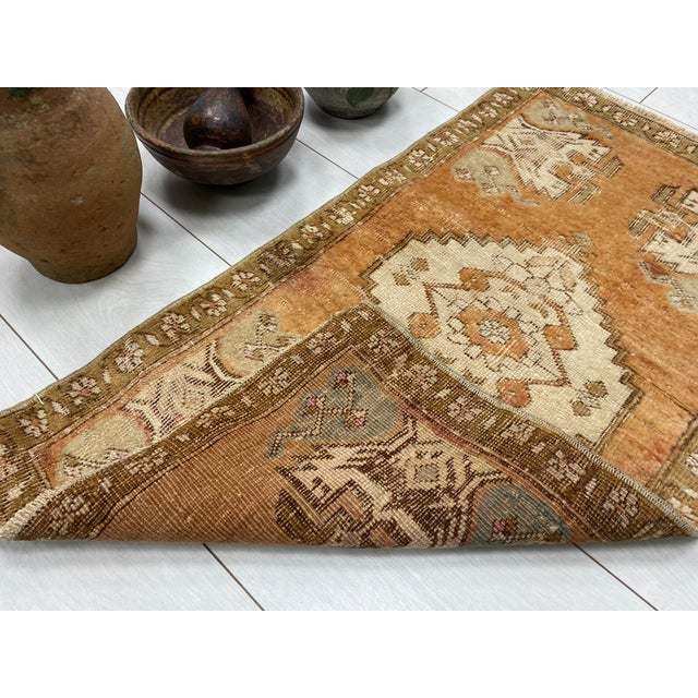 1960s Oushak Handknotted Small Area Carpet For Sale - Image 5 of 5