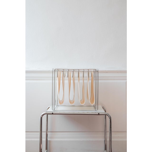 Vintage Isocèle Magazine Rack in Chromed Steel and Beige Imitation Leather by Max Sauze for Arrow, France, 1970s For Sale - Image 17 of 18