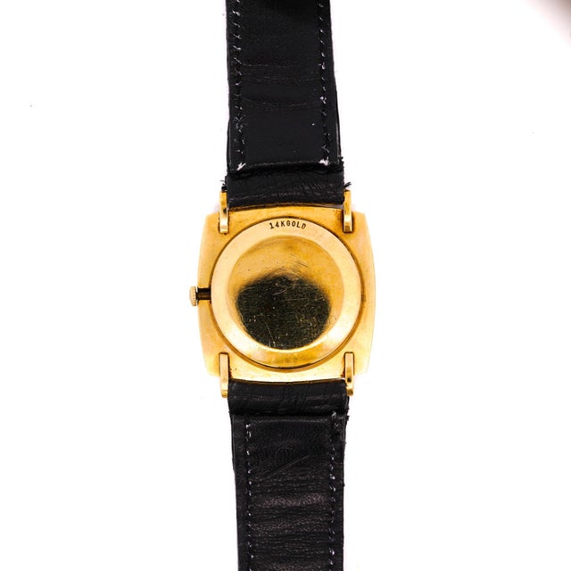 1960s Vintage Omega D6660 27mm 18k Gold Cushion Manual Watch Watch For Sale - Image 5 of 6