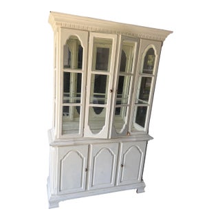 Vintage Dixie Furniture French Provincial Lighted China Cabinet For Sale