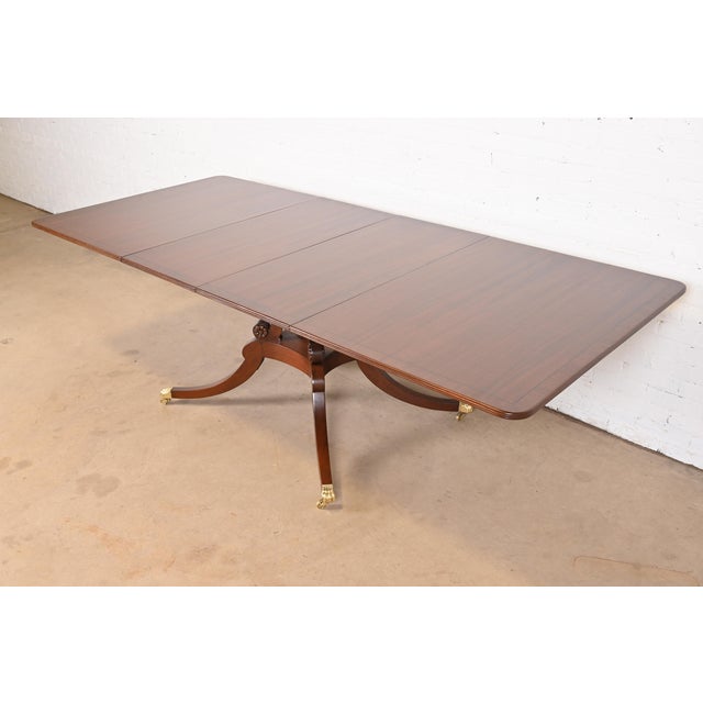 Baker Furniture Style Georgian Banded Mahogany Pedestal Extension Dining Table, Newly Refinished For Sale - Image 12 of 12