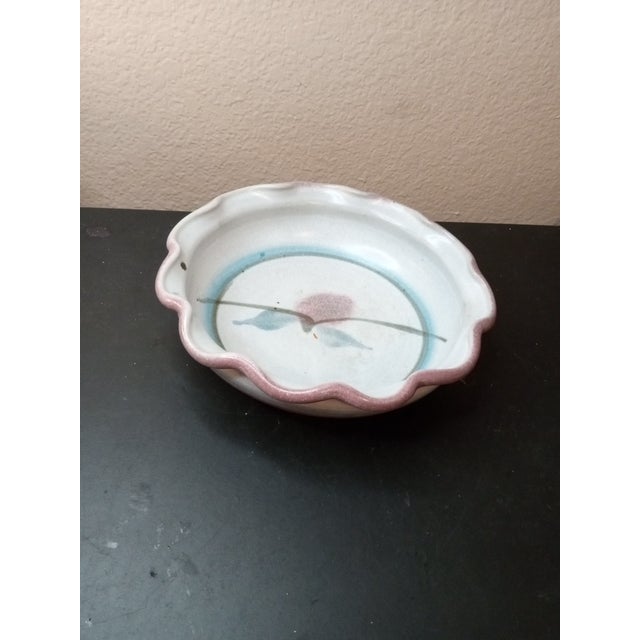 1980s 1980s Mid-Century Modern Hand Glazed Scalloped Decorative Bowl Made in Italy For Sale - Image 5 of 6