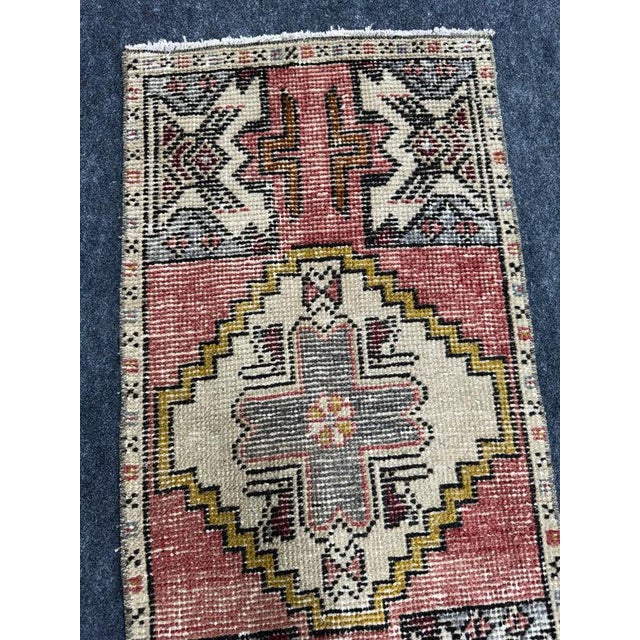 Turkish Yastik Rug 1'6" x 3' For Sale - Image 4 of 5