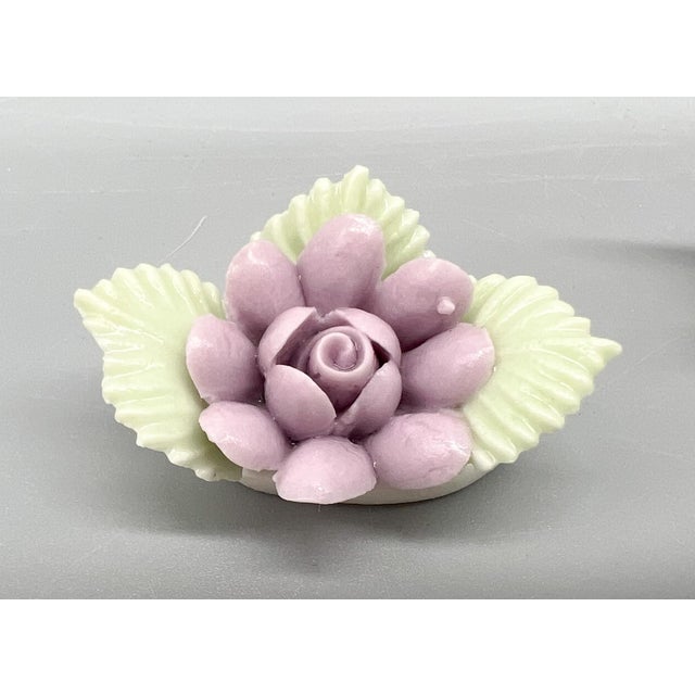 Set of 18 Vintage Ardalt Porcelain Floral Place Card Holders – Pastel Flowers – Spring Entertaining / Cottagecore / Romantic Tabletop For Sale - Image 10 of 14