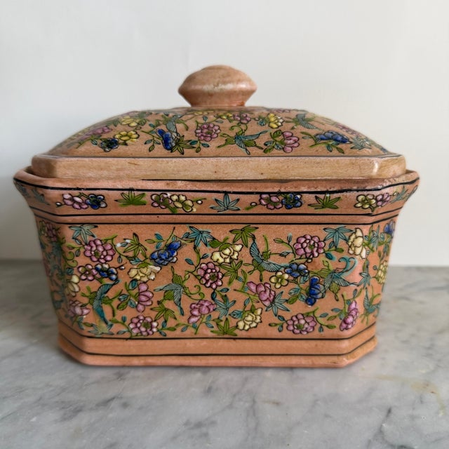Antique Chinese Porcelain Trinket Box For Sale - Image 9 of 11