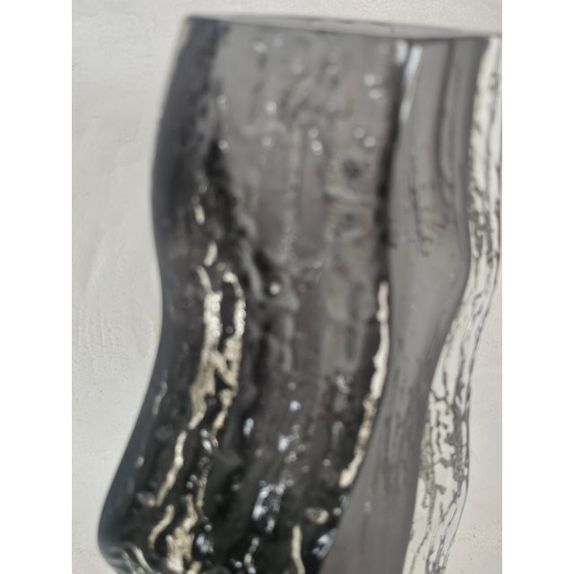 1970s Mandruzzato Murano Sculptural Sommerso Glass Vase — Heavy, Hand‑Cut Italian Art Glass For Sale - Image 13 of 13
