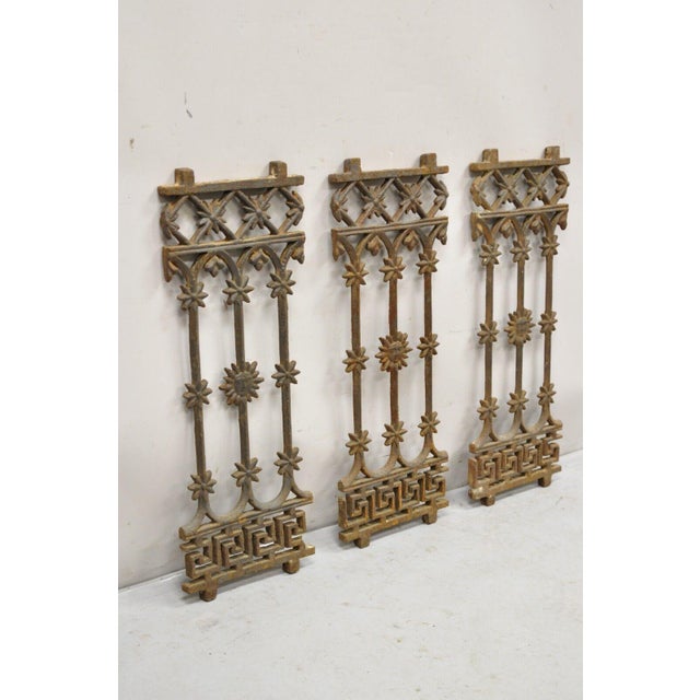 Antique Cast Iron Victorian Greek Key Sun Face Garden Fence Gate Decor ...