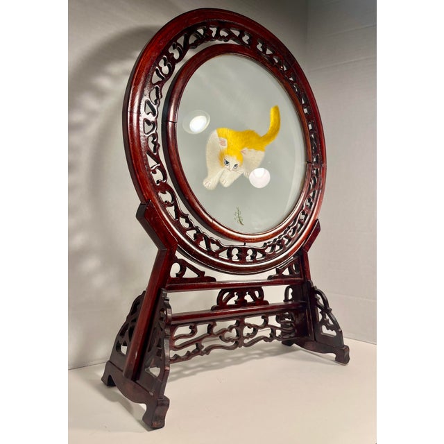 Vintage Chinese Oriental Silk Embroidery Cat and Mantis Double-Sided Wood Framed For Sale - Image 4 of 9