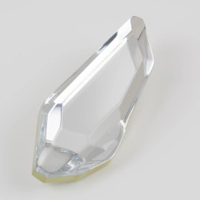 Contemporary Kaso Silver Mirror Effect Ice Cube Acrylic Asymmetric Brooch For Sale - Image 3 of 9