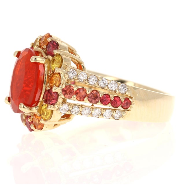 4.29 Carat Oval Cut Fire Opal Sapphire Diamond Yellow Gold Cocktail Ring Size 7 For Sale - Image 4 of 7