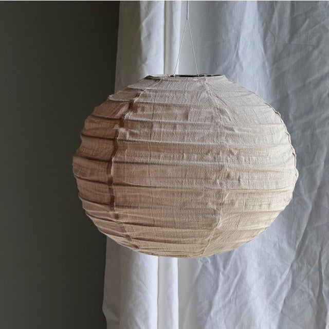 Textile Small Japanese-Style Rattan and Natural Linen Pendant Light For Sale - Image 7 of 18