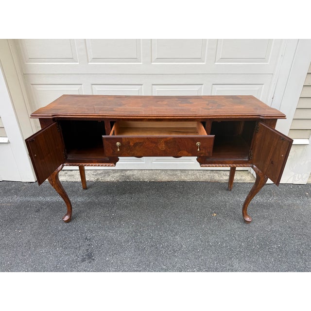 Queen Anne Vintage English Georgian Style Queen Anne Burled Wood Sideboard Credenza For Sale - Image 3 of 13