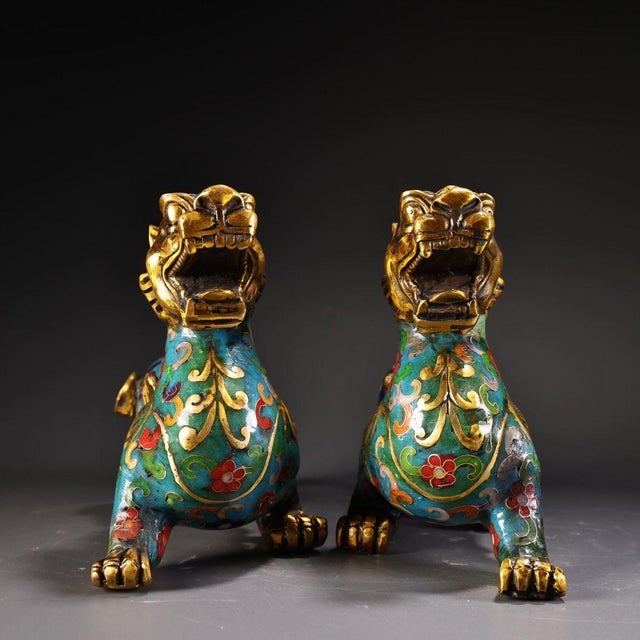 Asian Pair of Antique Gilt Cloisonné Guardian Lion Figurines, 2000g Total For Sale - Image 3 of 8