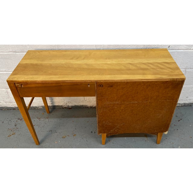 1960s Mid-Century Modern Birch Writing Desk by Morris of California For Sale - Image 9 of 12
