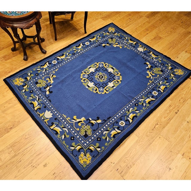 Vintage American Hand Hooked Rug, Wool & Cotton, Floral Pattern, Folk Art, 4x7 For Sale - Image 10 of 11