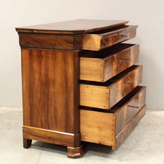 19th Century Louis Philippe Chest of Drawers in Walnut For Sale - Image 6 of 10