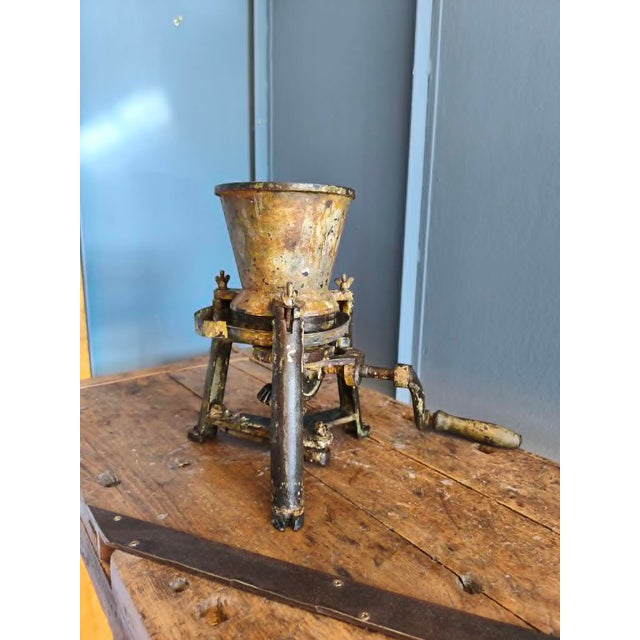 Paint Pigment Grinder, Early 20th Century For Sale - Image 11 of 18