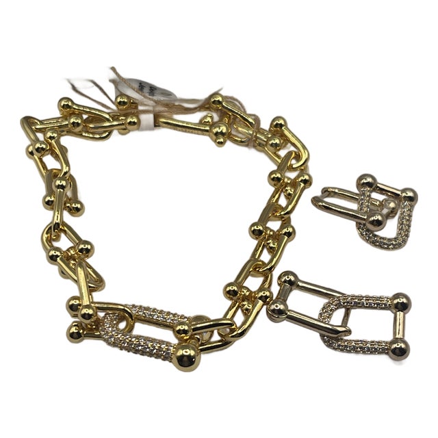 Chain Link Braclet With Cz Closure Plus Earrings, 3 Pieces For Sale