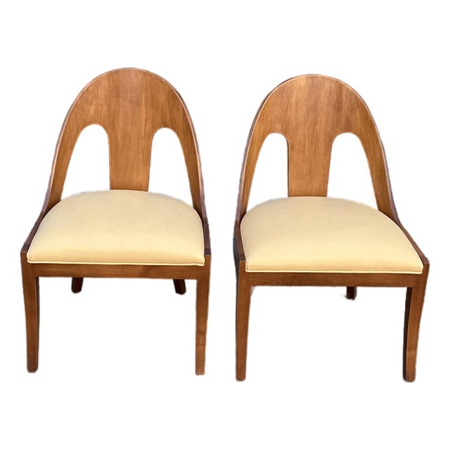 1990s Vintage Spoonback Chairs - A Pair For Sale