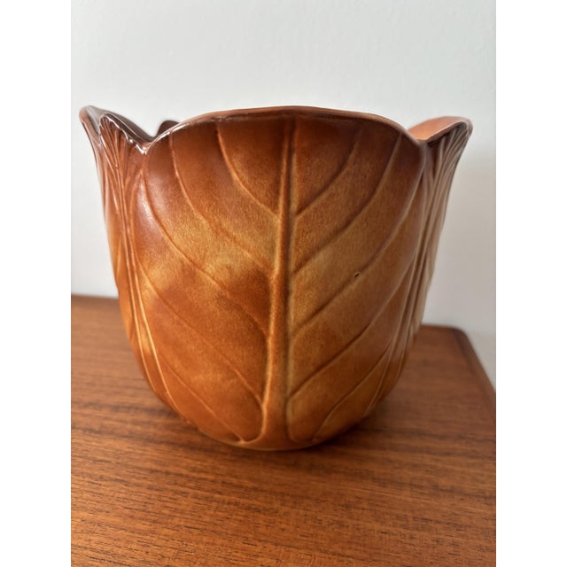 1970s Vintage Handmade Ceramic Flower and Leaf-Shaped Planter, France, 1970s For Sale - Image 5 of 8