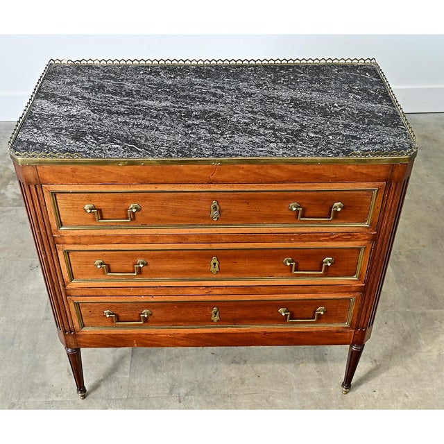 French 19th Century Petite Commode with Inset Marble Top For Sale - Image 4 of 12