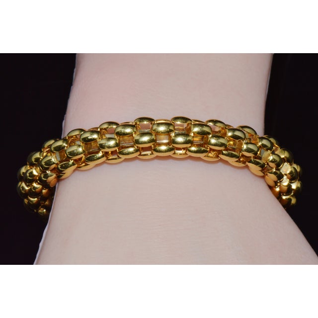 Vintage Fope Flex It Solid 18k Gold Pearl Open Cuff Bangle Bracelet For Sale - Image 4 of 13