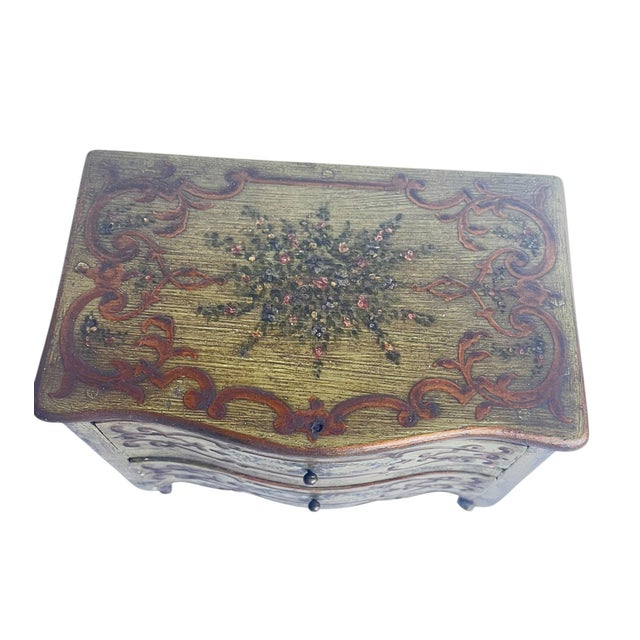 Italian 19th Century Florentine Table Top Chest For Sale - Image 3 of 6