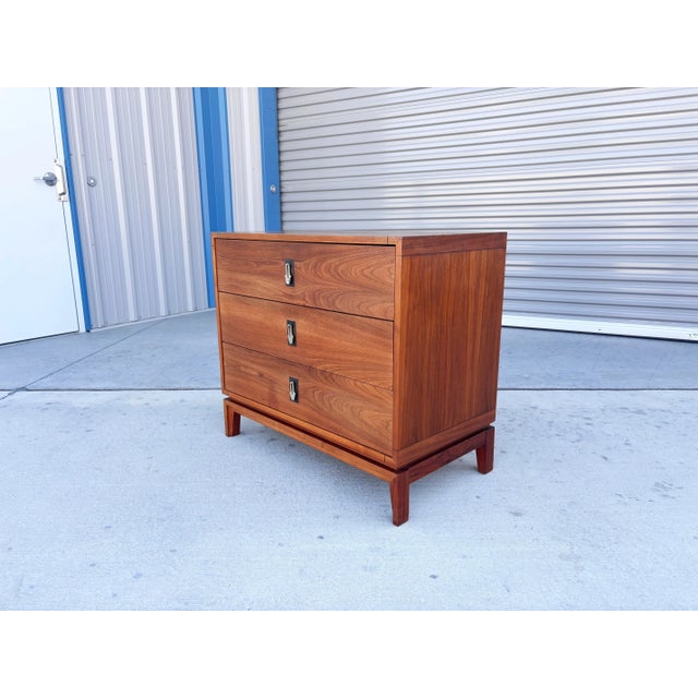 Brown Saltman 1960s Mid Century Walnut Chest of Drawers by John Keal for Brown Saltman For Sale - Image 4 of 13