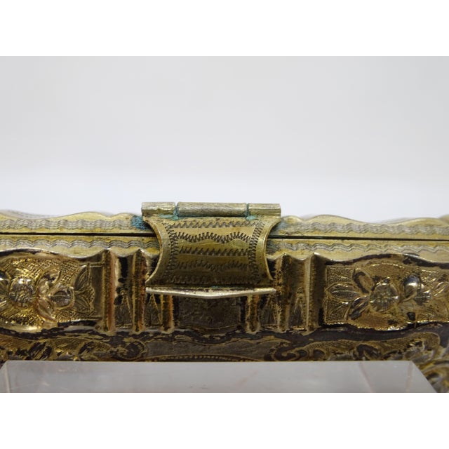 Napoleon III Cigarette Case or Jewelry Box in Gilt Silver, France, 19th Century For Sale - Image 12 of 17