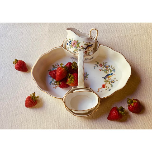 Vintage Aynsley "Pembroke" Bone China Strawberry Basket Set - 3 Pieces For Sale - Image 13 of 18