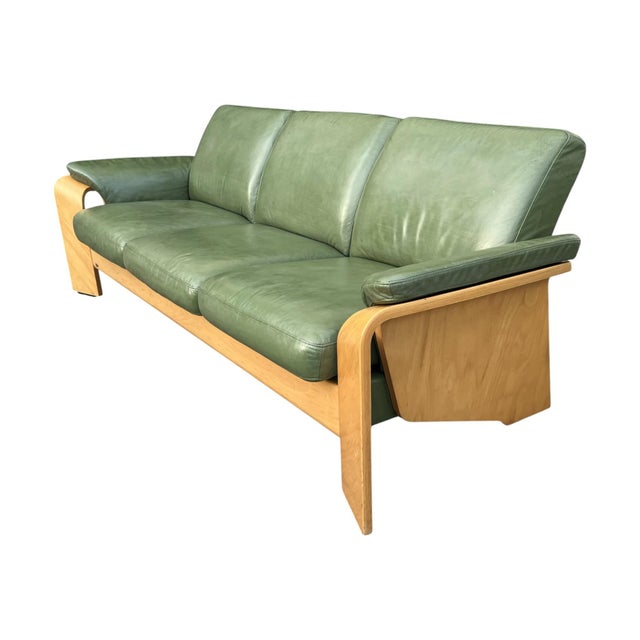 1960s Ekornes Scandinavian Modern Olive Green Leather Sofa With Sculptural Bentwood Frame For Sale In Los Angeles - Image 6 of 15