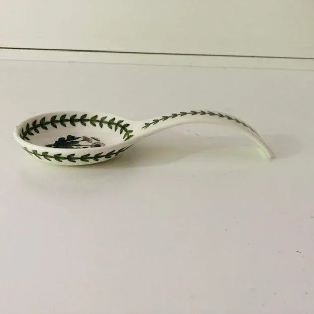 Contemporary Contemporary Portmeirion Botanic Garden Designed by Susan Williams-Ellis Spoon Rest For Sale - Image 3 of 6