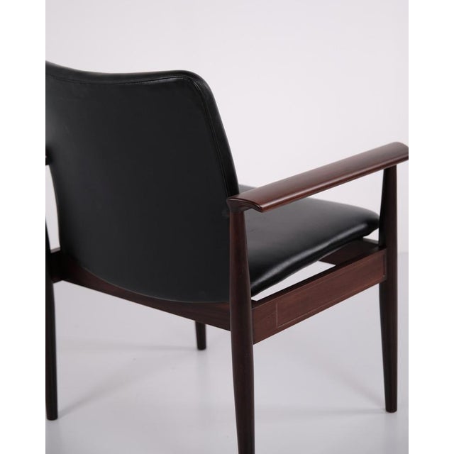 Diplomat 209 Armchair in Rosewood and Black Leather by Finn Juhl for France & Son, 1960s For Sale - Image 9 of 13