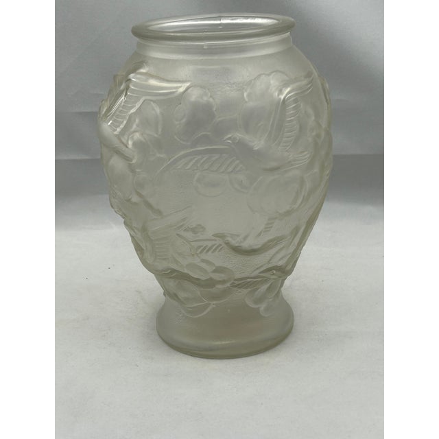 Art Deco Art Deco "Birds in Flight" Frosted Glass Vase by Josef Inwald for Barolac, Circa 1930 For Sale - Image 3 of 10
