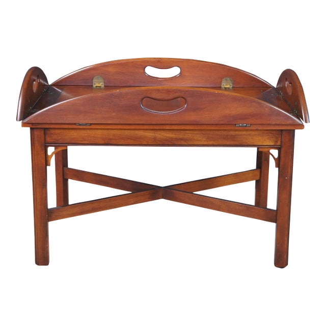 1970s Attributed to Pennsylvania House English Chippendale Cherry Butlers Tray Coffee Cocktail Table For Sale