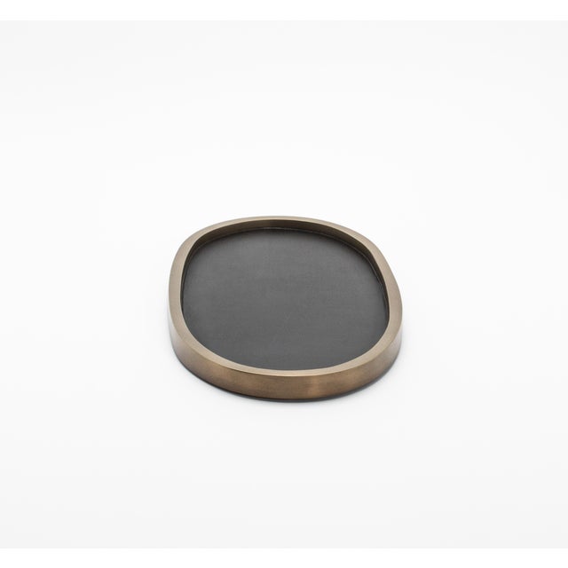 Oval Tray in Black Oak With Bronze Patina Brass by Kifu Paris For Sale In Los Angeles - Image 6 of 7