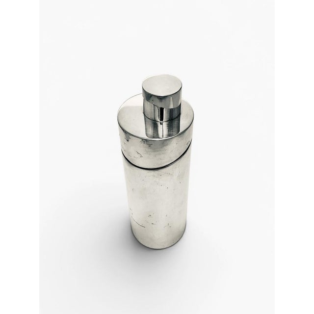 Iconic modernist cocktail shaker "Windsor" designed in 1956 by Lino Sabattini for the Hotel Gallia collection, executed by...