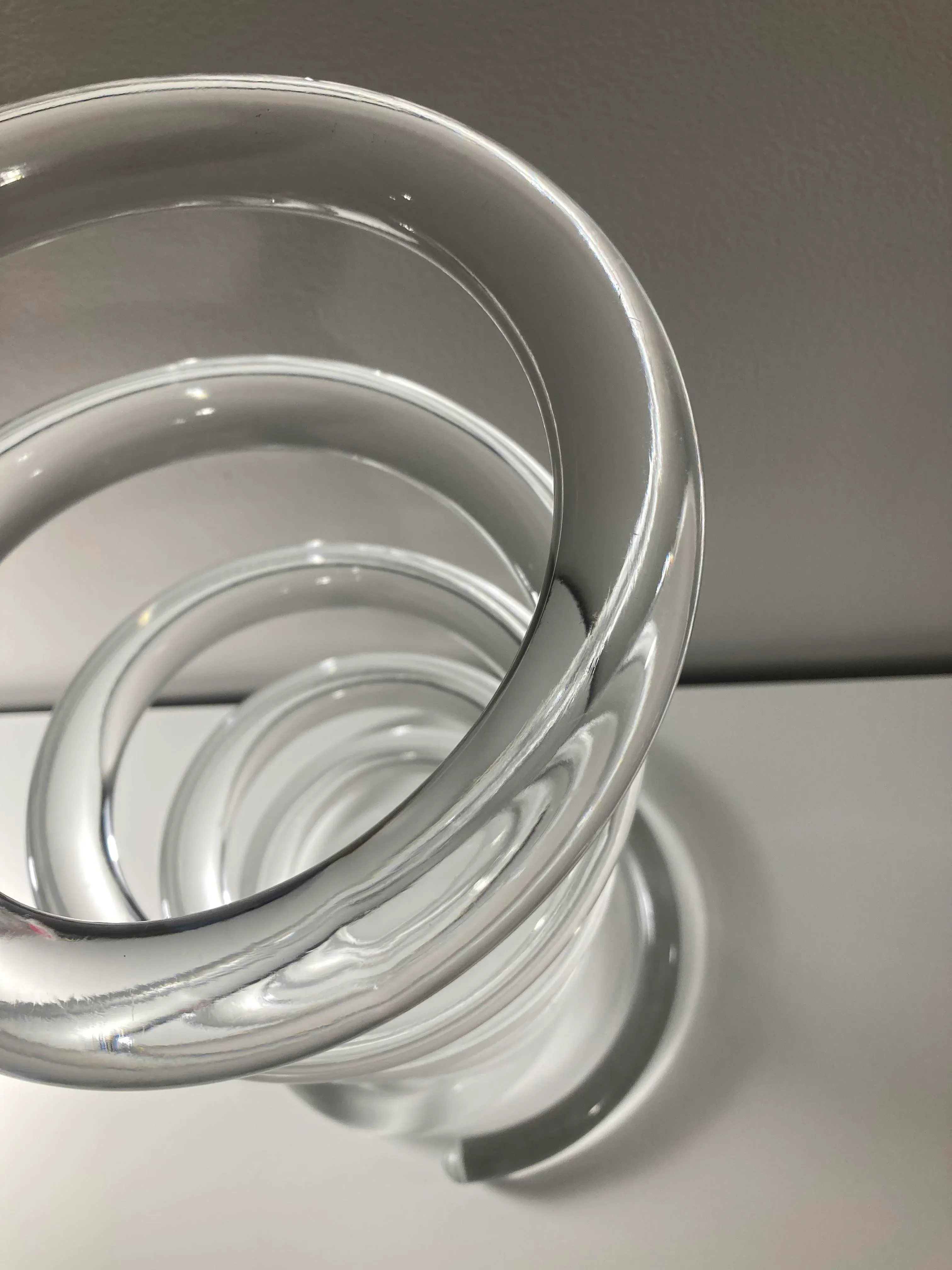 Mid 20th Century Dorothy Thorpe Lucite Spiral Umbrella Stand
