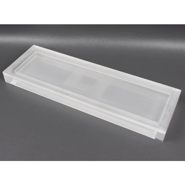 1980s Modernist Long and Flat Lucite Box, 1980s For Sale - Image 5 of 13