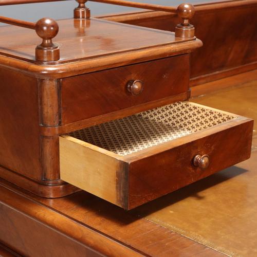 Antique Desk in Walnut with Leather Insert and Drawers, Italy, Late 19th Century For Sale - Image 5 of 10