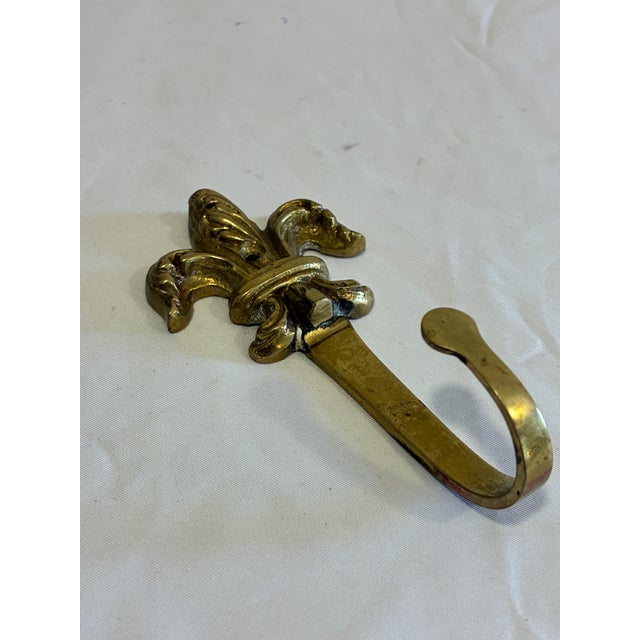 Farmhouse Vintage Solid Brass Fleur-De-Lis Wall Hook | French Country Decorative Hardware For Sale - Image 3 of 8