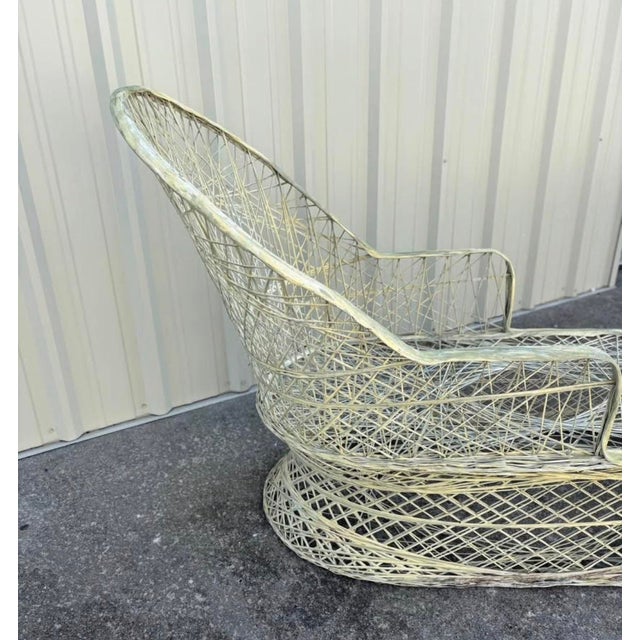 Russell Woodard Vintage Spun Fiberglass Chaise Lounge Attributed to Russell Woodard , Mid-Century Modern For Sale - Image 4 of 11