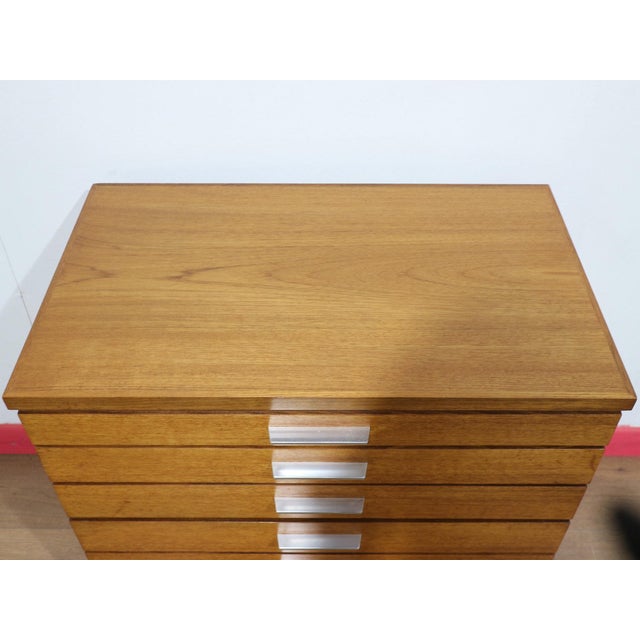 Mid Century Modern Vintage Teak Short Dresser Drawers by White and Newton For Sale In Greensboro - Image 6 of 14