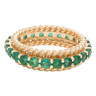 Natural 2.31 cts Zambian emerald ring in 14k gold For Sale