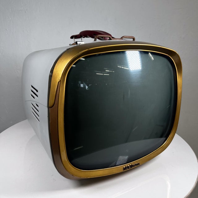 1950s Portable Tube Tv Deluxe Rca Victor Television New Jersey Chairish