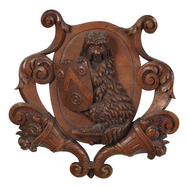 English 1880s Carved Wooden Wall Cartouche Depicting a Dog with Coat of Arms For Sale